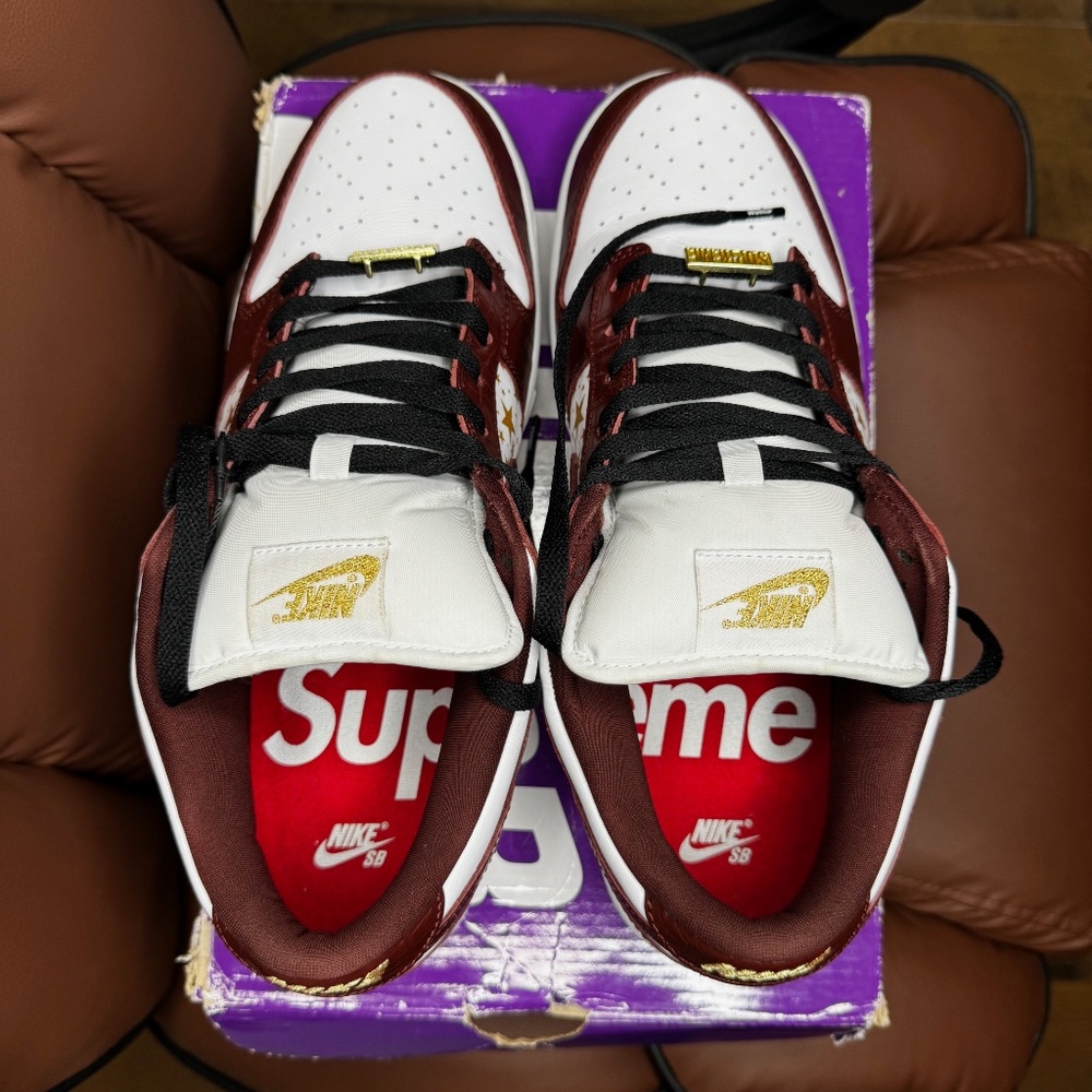 Nike SB Dunk Low Supreme Stars Barkroot Brown